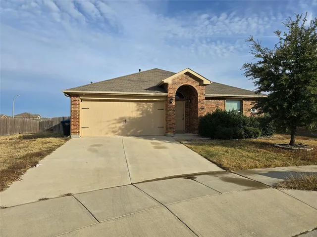 $2,095 | 6356 Eagle Lake Court, Fort Worth, TX 76179
