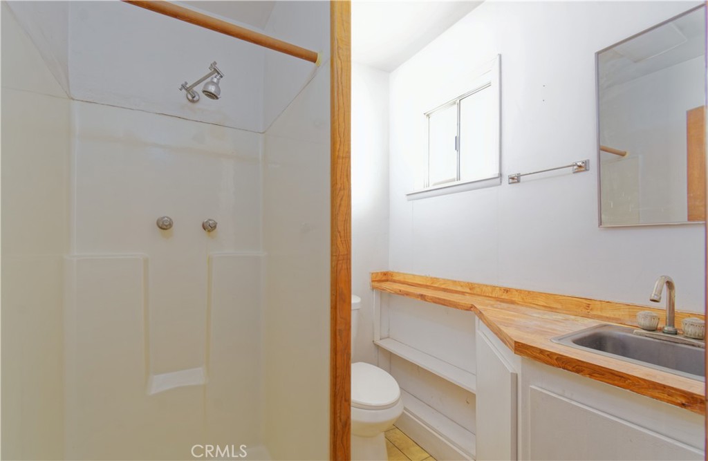5501 Colorado River Road Blythe, CA 92225 - Photo 42 of 45 a view of a kitchen from the hallway