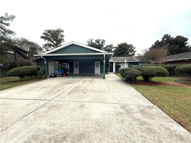 $379,900 | 717 Fairfield Avenue, Gretna, LA 70056