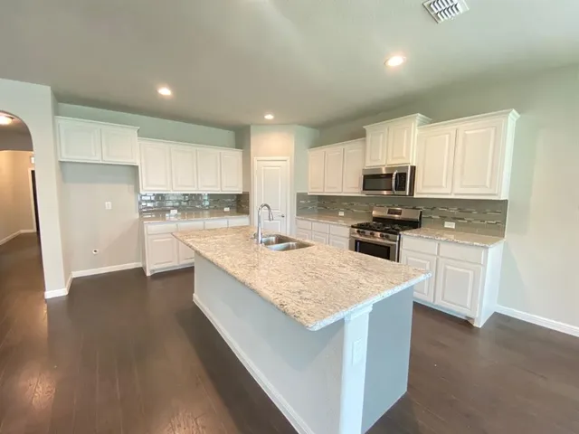 $2,650 | 1812 Cardinal Way, Argyle, TX 76226