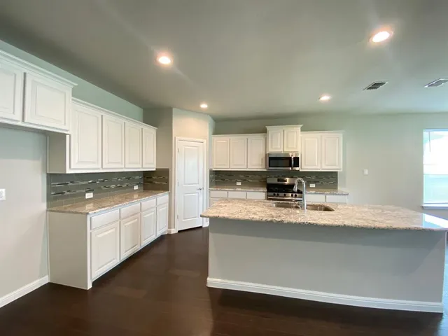 $2,650 | 1812 Cardinal Way, Argyle, TX 76226