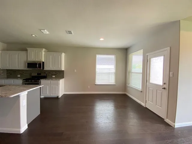 $2,650 | 1812 Cardinal Way, Argyle, TX 76226