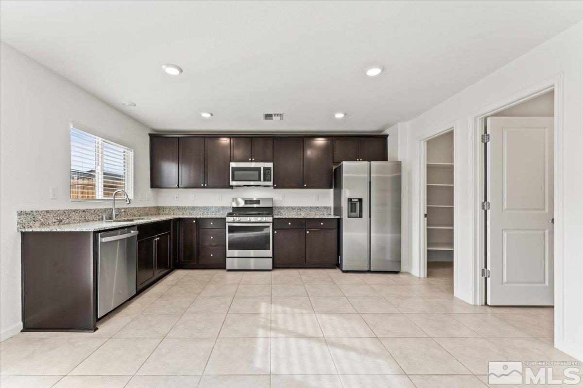 8944 Wolf River Drive Reno, NV 89506 - Photo 3 of 30 Photo 3