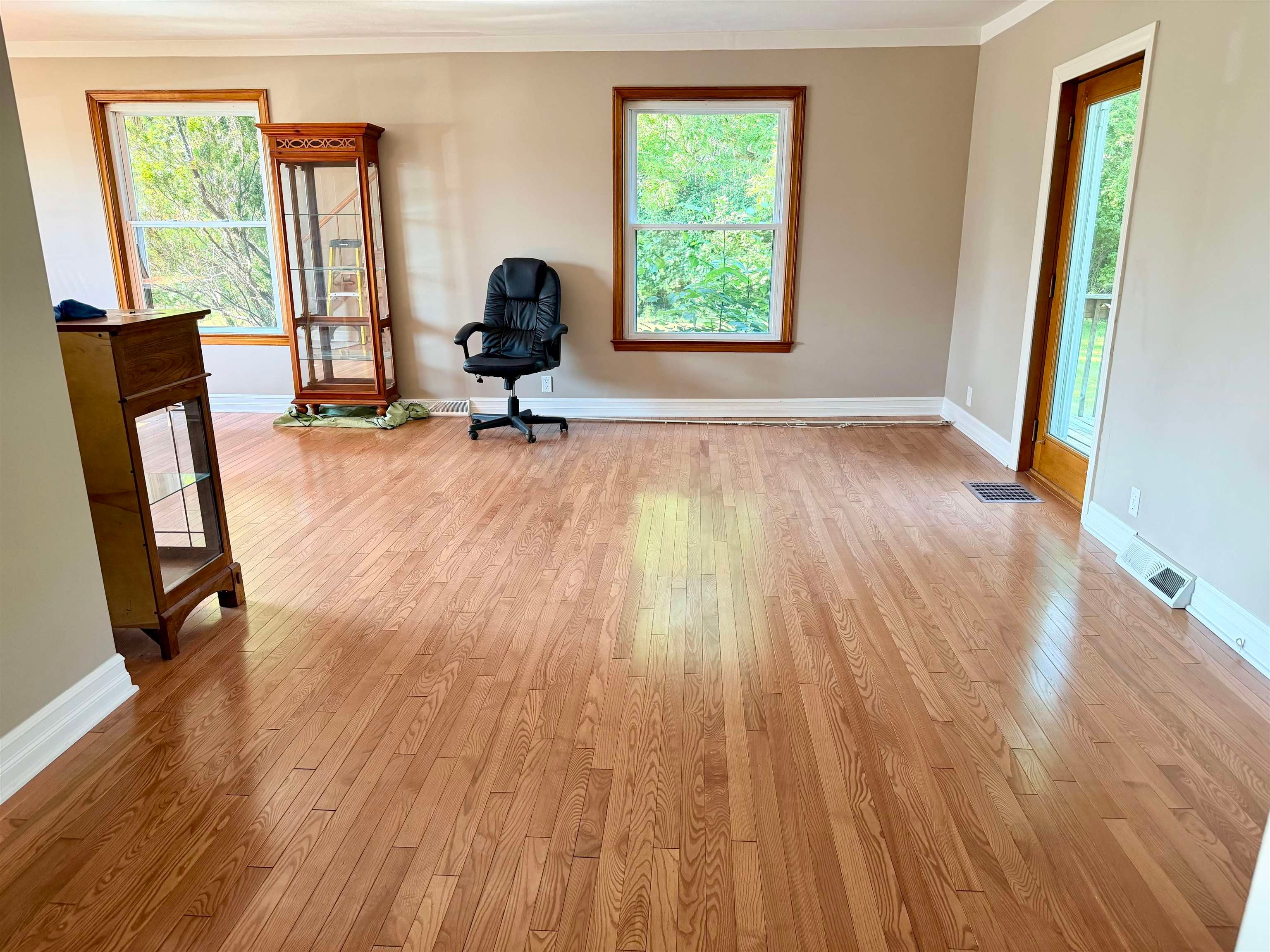 7310 North Seymour Road Flushing, MI 48433 - Photo 4 of 18 Gallery Image 4