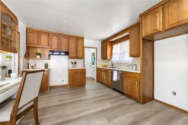 $900,000 | 2334 Iroquois Avenue, Long Beach, CA 90815