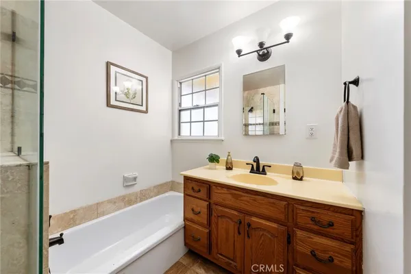 $900,000 | 2334 Iroquois Avenue, Long Beach, CA 90815