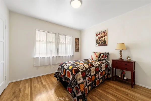 $900,000 | 2334 Iroquois Avenue, Long Beach, CA 90815