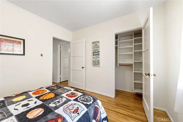 $900,000 | 2334 Iroquois Avenue, Long Beach, CA 90815