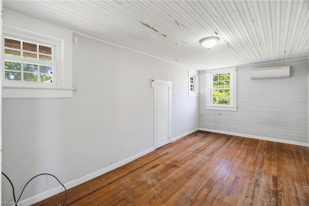 300 New Street High Point, NC 27260 - Photo 24 of 31 Gallery Image 24