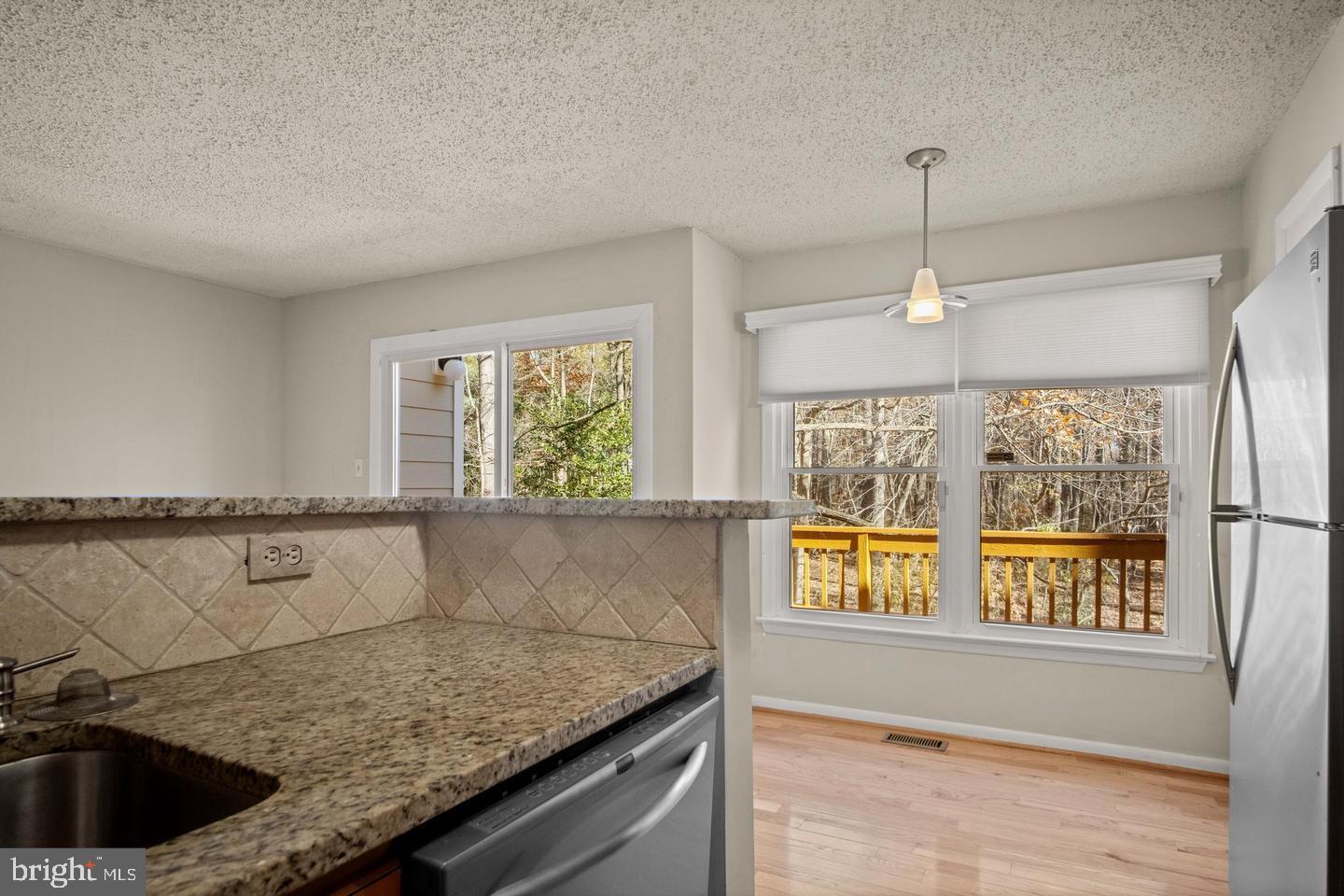 1602 Oak Spring Way Reston, VA 20190 - Photo 13 of 33