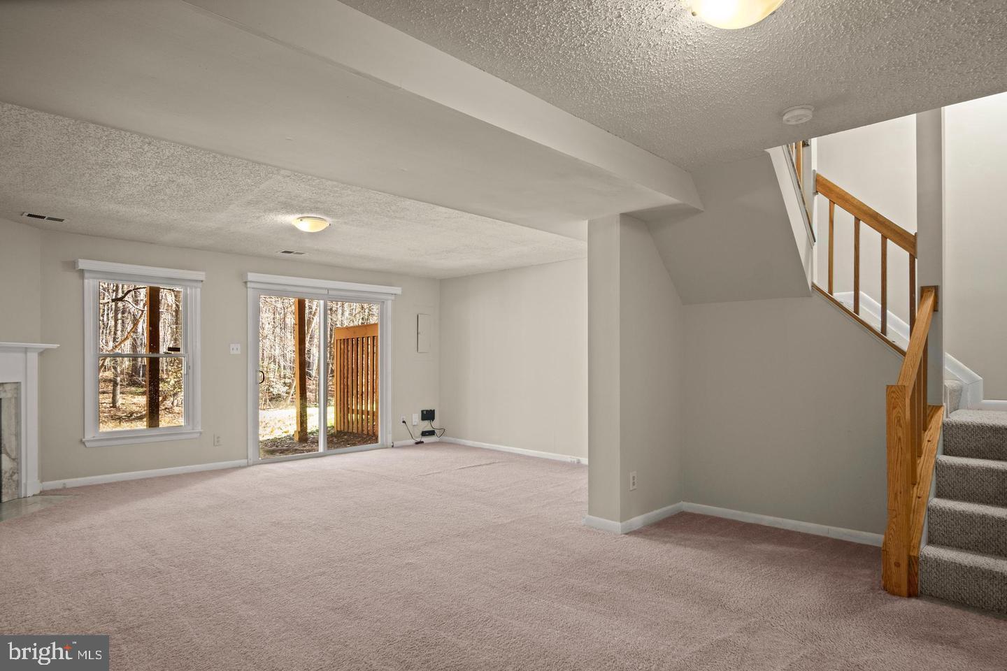 1602 Oak Spring Way Reston, VA 20190 - Photo 14 of 33