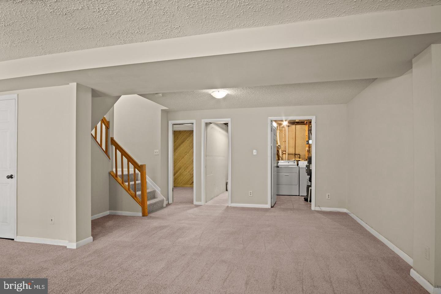 1602 Oak Spring Way Reston, VA 20190 - Photo 16 of 33