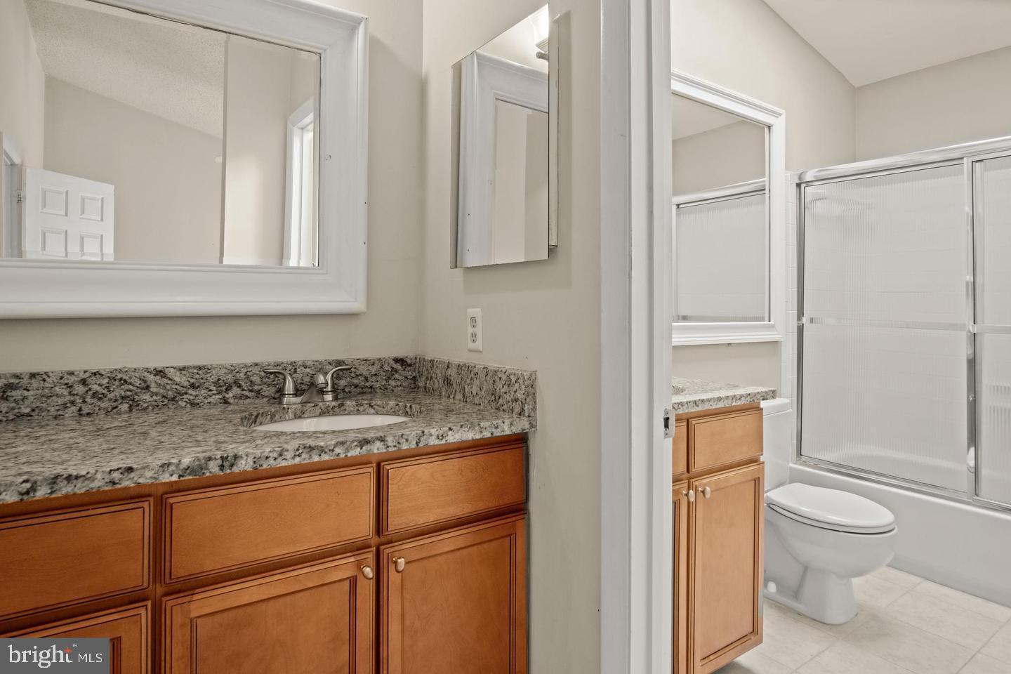 1602 Oak Spring Way Reston, VA 20190 - Photo 32 of 33