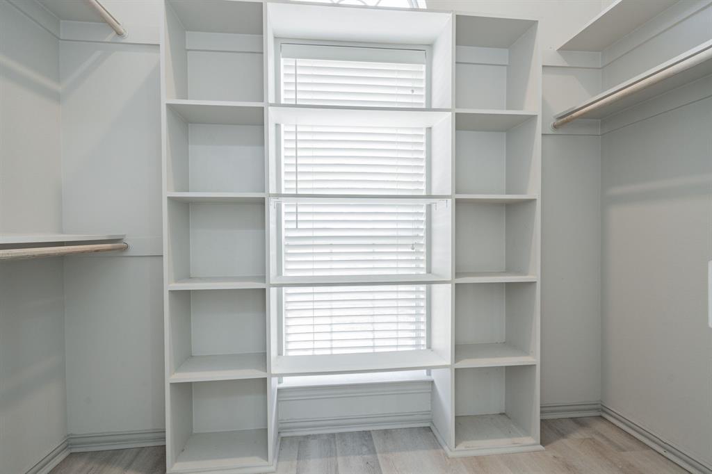 5436 Ranger Drive Rockwall, TX 75032 - Photo 22 of 37 Primary Closet