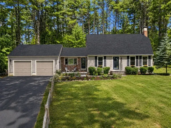 $749,900 | 22 Main Street, Norfolk, MA 02056
