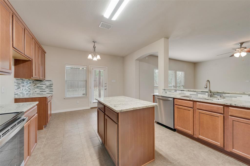 312 Sheridan Road Oak Point, TX 75068 - Photo 10 of 18