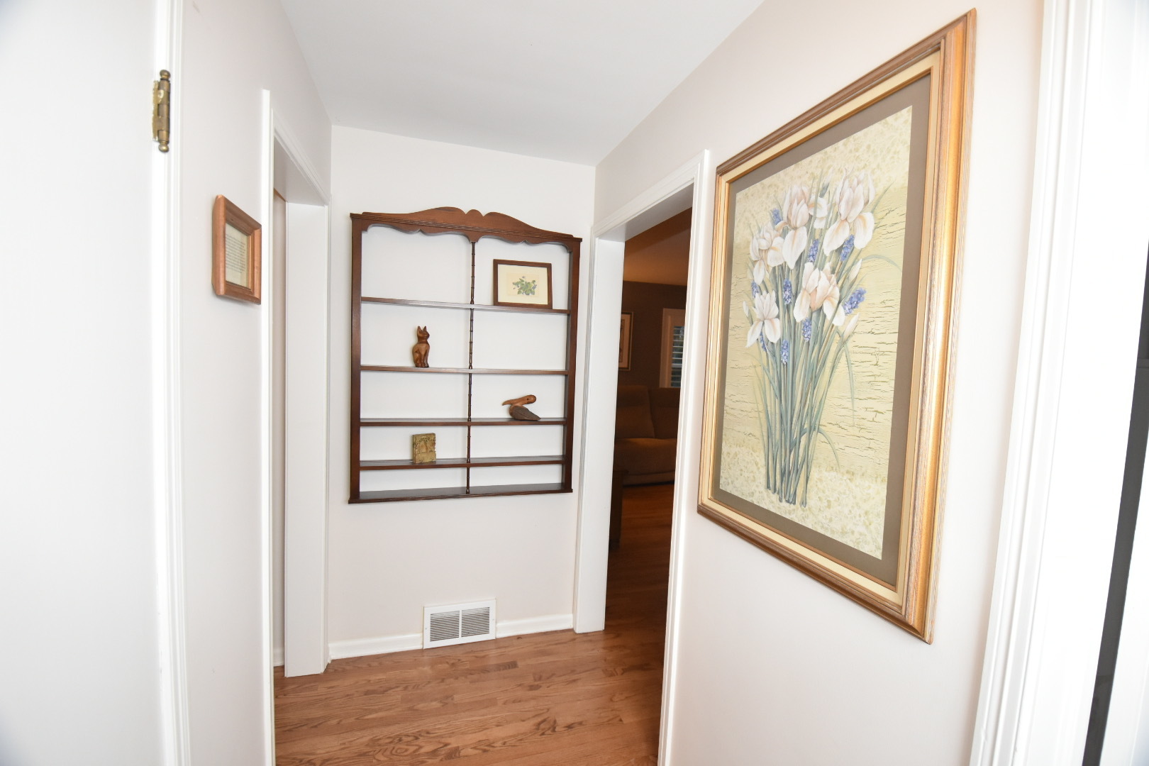 111 West Prairie Avenue Wheaton, IL 60187 - Photo 12 of 24 a view of front door