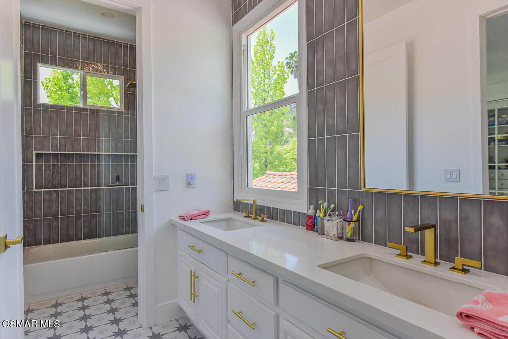 3714 Avenida Callada Calabasas, CA 91302 - Photo 22 of 46 AC-6