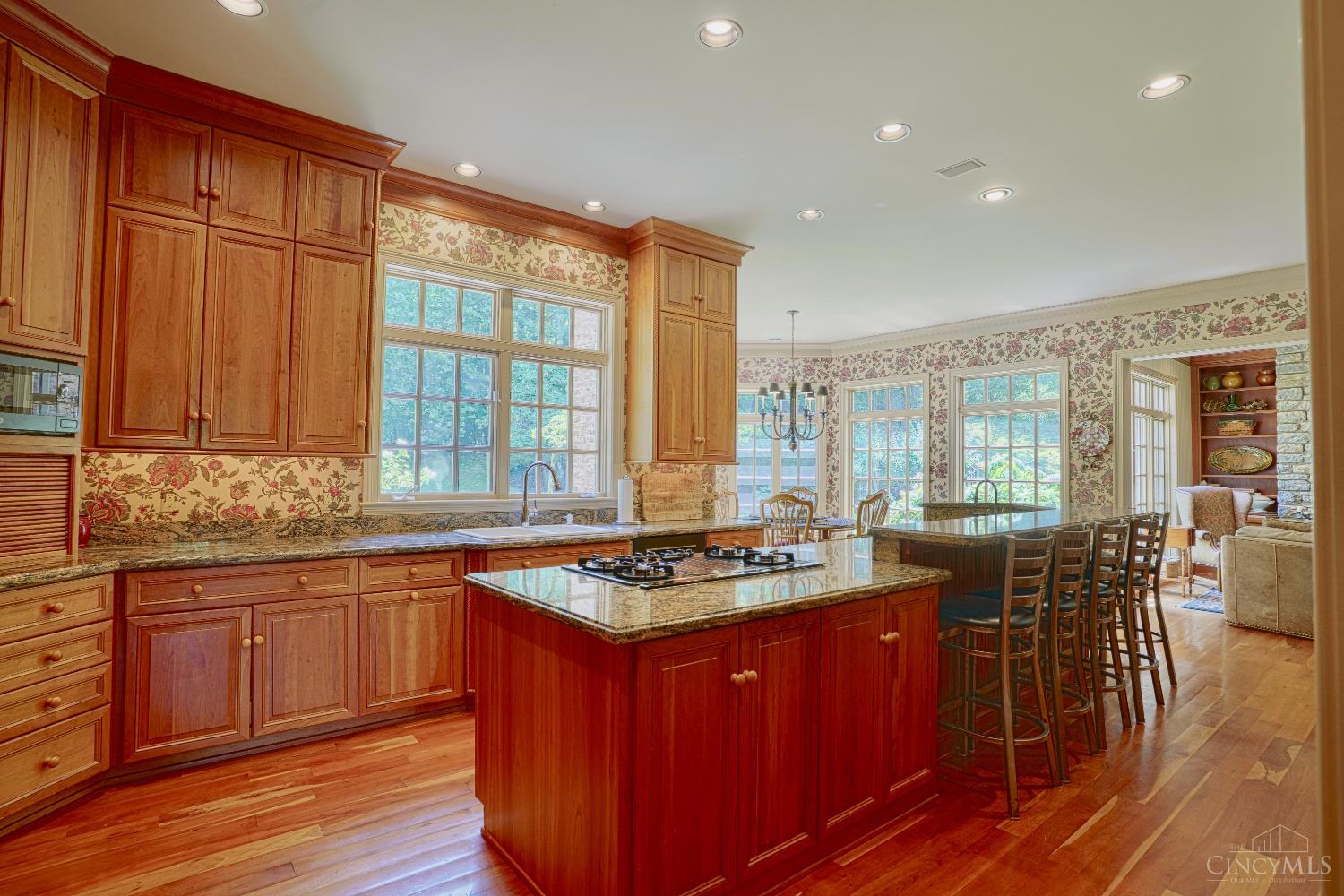 7335 Five Mile Road Cincinnati, OH 45255 - Photo 23 of 69