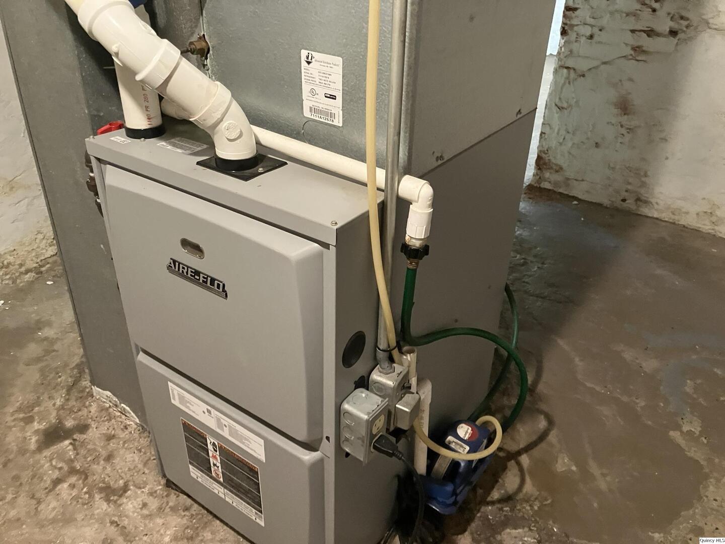 1516 Chestnut Street Quincy, IL 62301 - Photo 22 of 36