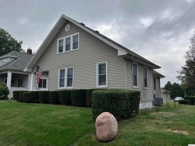 $159,900 | 1516 Chestnut Street, Quincy, IL 62301