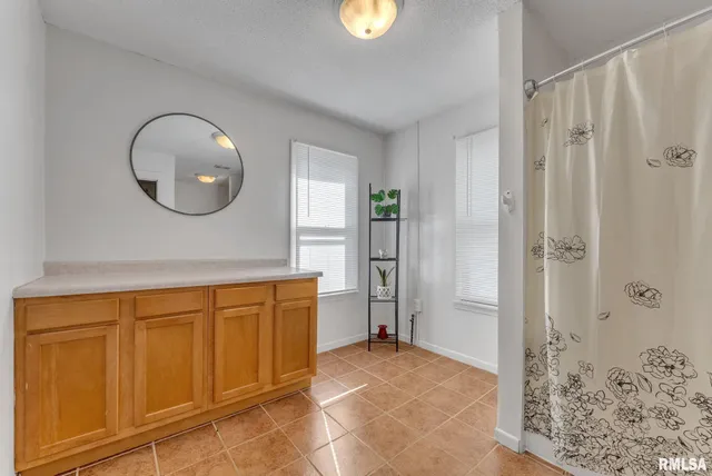 $124,900 | 1900 13th Avenue, Rock Island, IL 61201