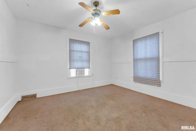 $124,900 | 1900 13th Avenue, Rock Island, IL 61201