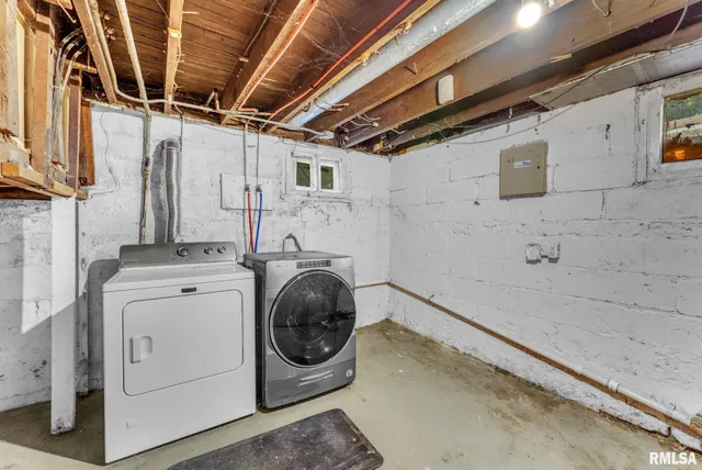 $124,900 | 1900 13th Avenue, Rock Island, IL 61201