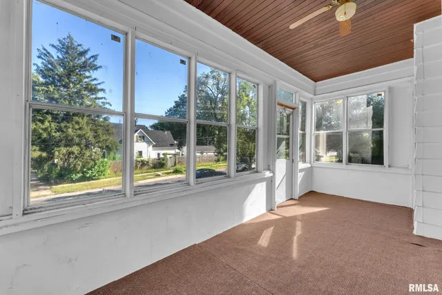 $124,900 | 1900 13th Avenue, Rock Island, IL 61201