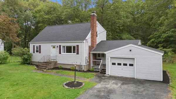 $699,900 | 12 Alcine Lane, Burlington, MA 01803
