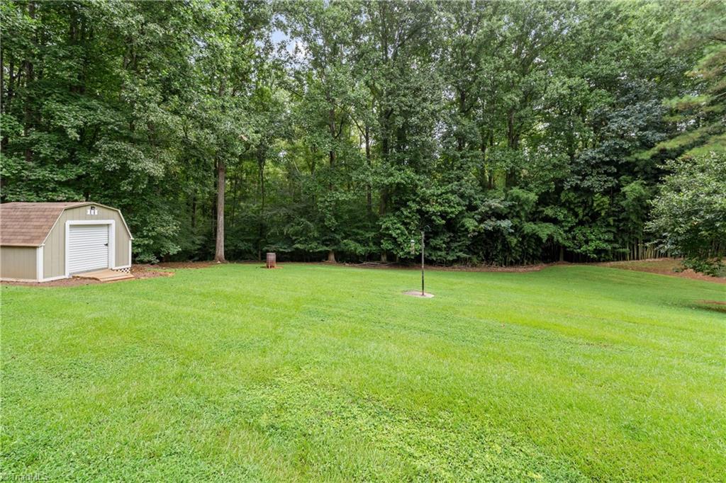6904 Campbell Road Pleasant Garden, NC 27313 - Photo 9 of 32