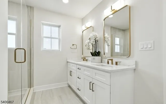 $749,000 | 192 Canterbury Avenue, North Arlington, NJ 07031