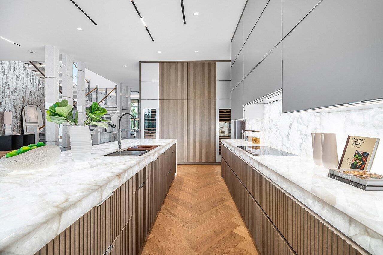 126 Spinnaker Lane Jupiter, FL 33477 - Photo 14 of 96 014-126SpinnakerLane-Jupiter-FL-33477-SM