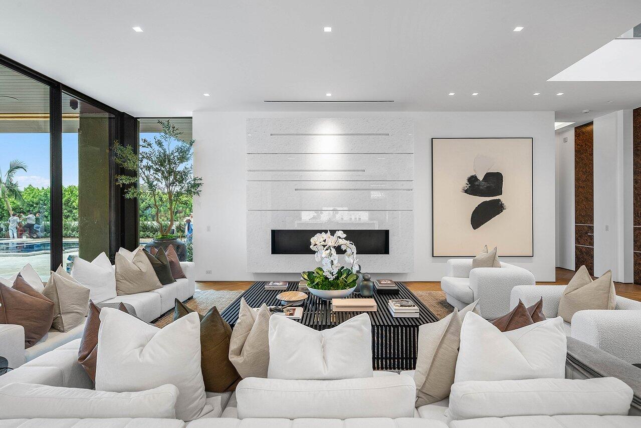 126 Spinnaker Lane Jupiter, FL 33477 - Photo 14 of 81 004-126SpinnakerLane-Jupiter-FL-33477-SM