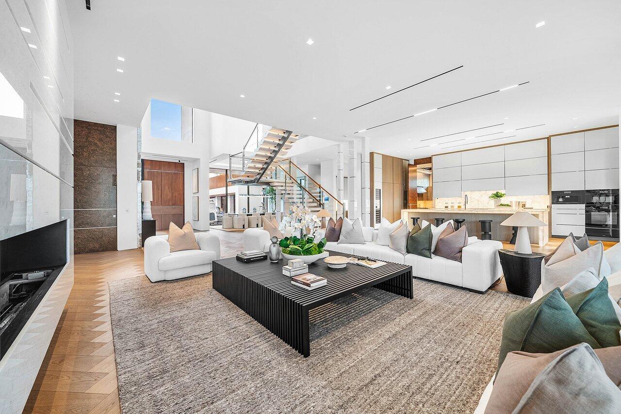 126 Spinnaker Lane Jupiter, FL 33477 - Photo 17 of 81 006-126SpinnakerLane-Jupiter-FL-33477-SM