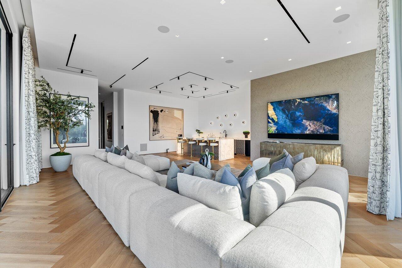 126 Spinnaker Lane Jupiter, FL 33477 - Photo 30 of 81 087-126SpinnakerLane-Jupiter-FL-33477-SM