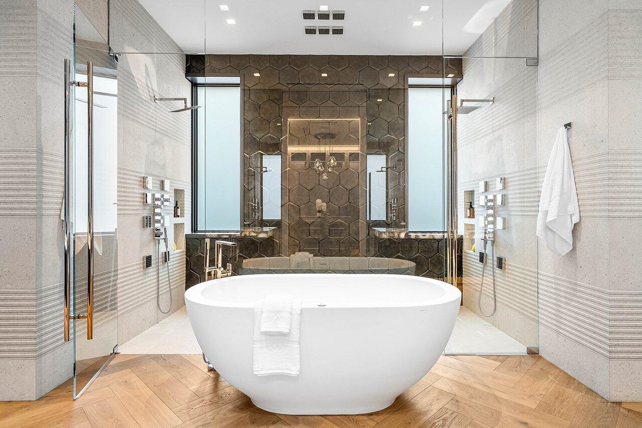 126 Spinnaker Lane Jupiter, FL 33477 - Photo 35 of 81 079-126SpinnakerLane-Jupiter-FL-33477-SM