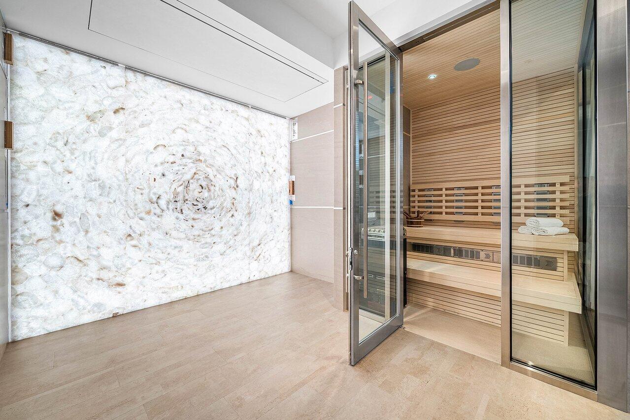 126 Spinnaker Lane Jupiter, FL 33477 - Photo 45 of 81 028-126SpinnakerLane-Jupiter-FL-33477-SM