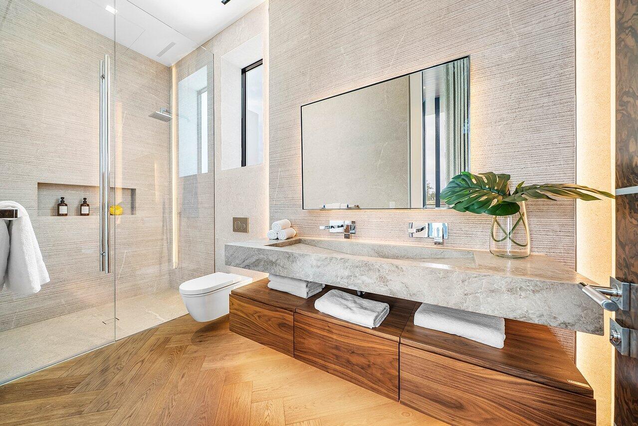 126 Spinnaker Lane Jupiter, FL 33477 - Photo 54 of 81 041-126SpinnakerLane-Jupiter-FL-33477-SM