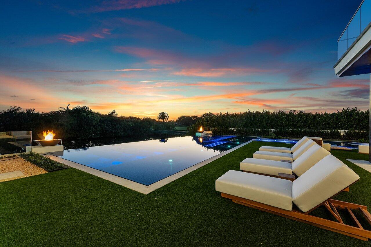 126 Spinnaker Lane Jupiter, FL 33477 - Photo 7 of 96 025-126SpinnakerLane-Jupiter-FL-33477-SM