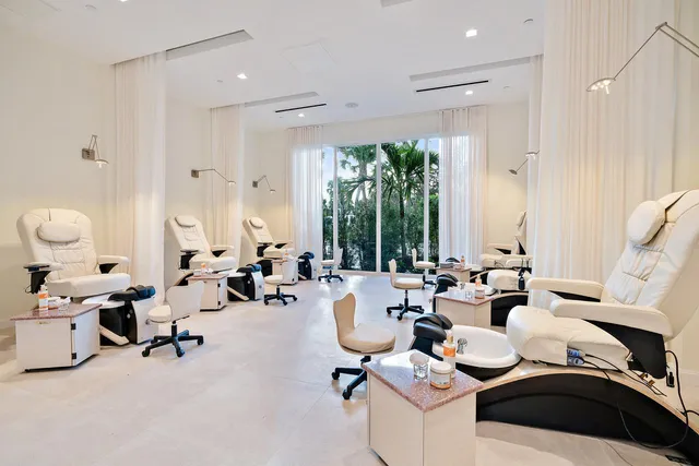 $33,250,000 | 126 Spinnaker Lane, Jupiter, FL 33477