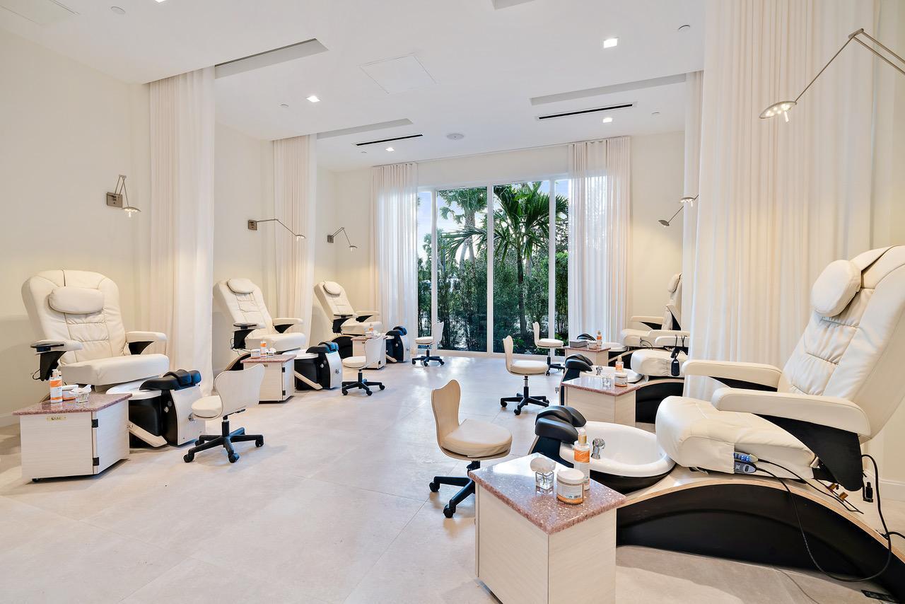 126 Spinnaker Lane Jupiter, FL 33477 - Photo 73 of 81 thumbnail-8