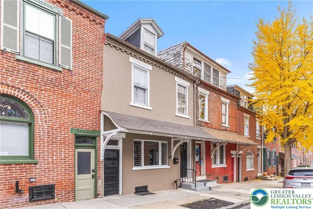$249,900 | 427 North Lumber Street, Allentown, PA 18102