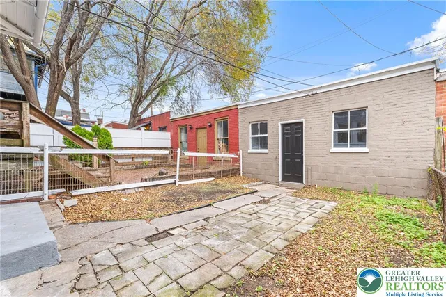 $249,900 | 427 North Lumber Street, Allentown, PA 18102