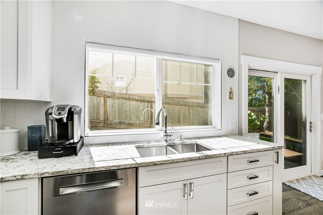 413 South 47th Street, Unit 413 Renton, WA 98055 - Photo 12 of 32 Gallery Image 12