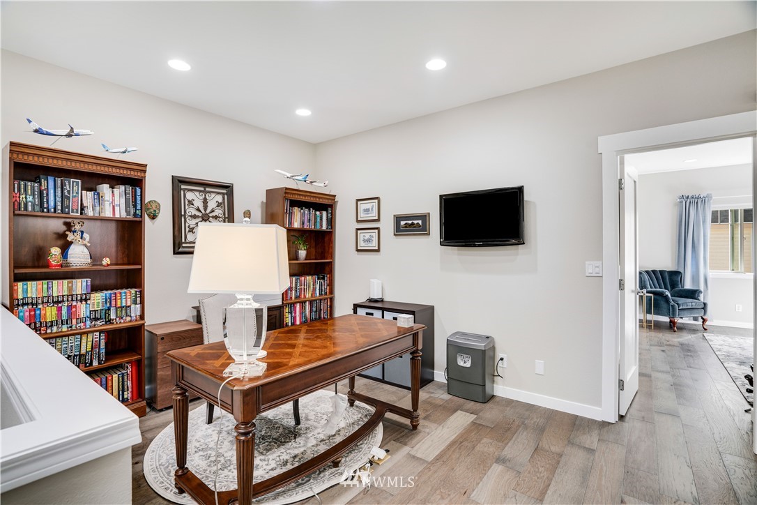 413 South 47th Street, Unit 413 Renton, WA 98055 - Photo 18 of 32 Gallery Image 18