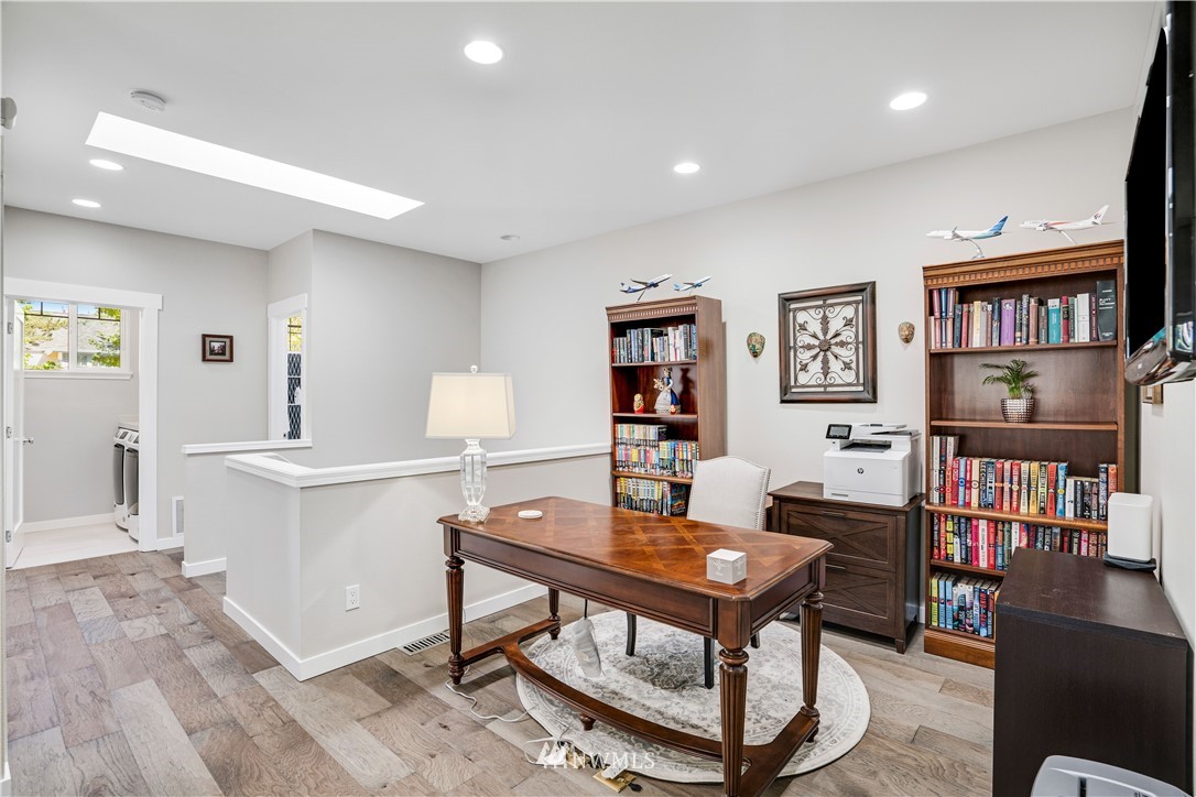 413 South 47th Street, Unit 413 Renton, WA 98055 - Photo 19 of 32 Gallery Image 19