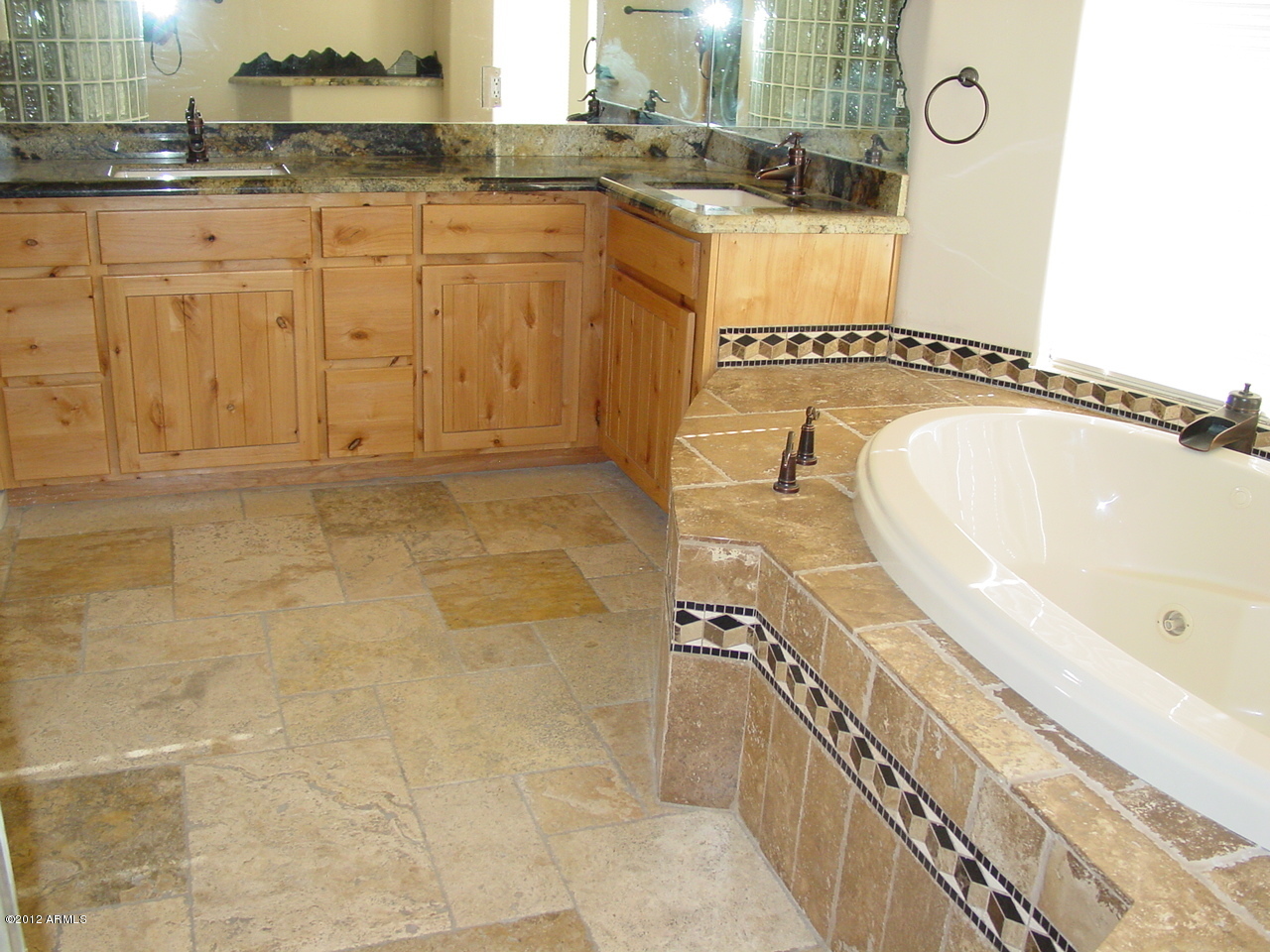 1726 West Sentinel Rock Road Phoenix, AZ 85086 - Photo 15 of 30 1726 W Sentinel Rock Rd (253)