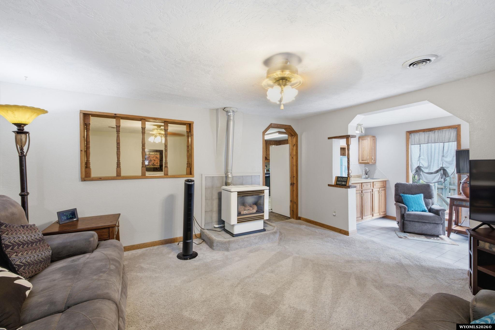 716 East 16th Street Casper, WY 82601 - Photo 8 of 29