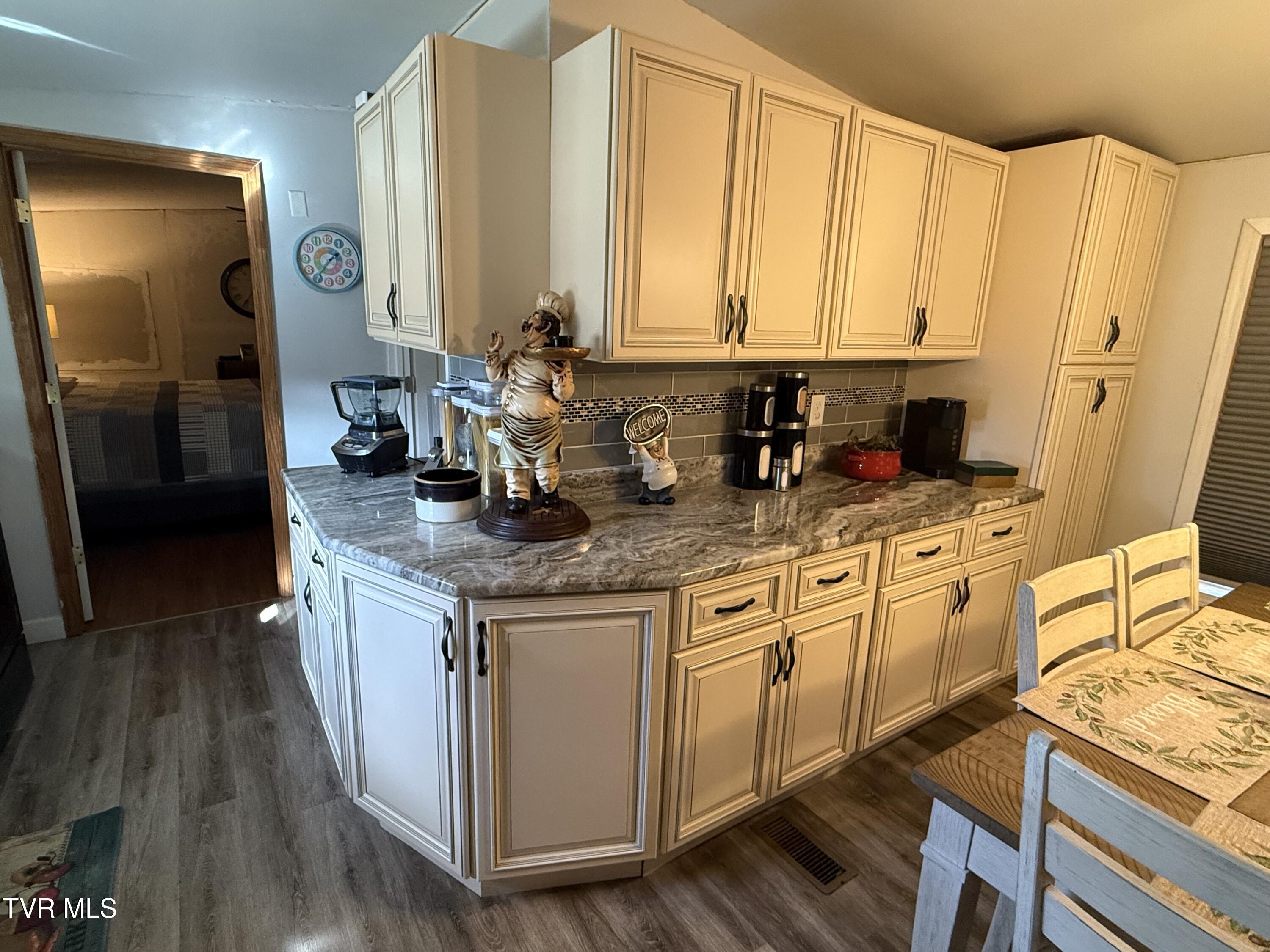 126 Ollie Collins Road Elizabethton, TN 37643 - Photo 21 of 28 IMG_1742